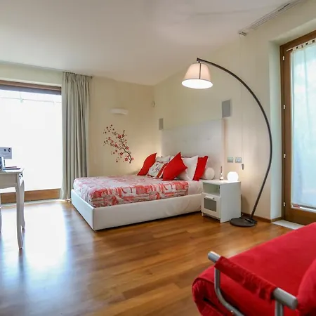 Eden Island Bed & Breakfast